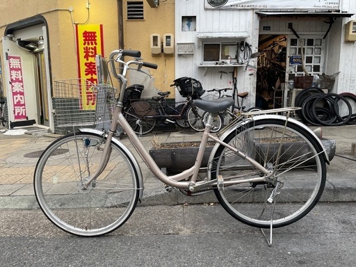 『ＳＡＬＥ　３０％』　美品　ママチャリ　２６インチ　ライト　カゴ　付き　配達可能