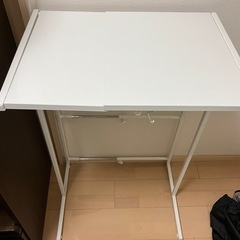 キッチン　作業台　白