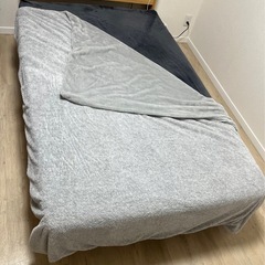 セミダブルベッドの画像