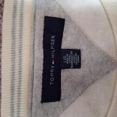 TOMMY HILFIGER　白ニットの画像