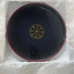 中山漆器 漆器 お盆 黒 放射状模様 直径約30cmの画像