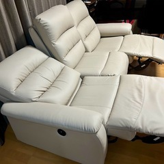 決まりました！ ニトリ合成皮革電動リクライニングソファー