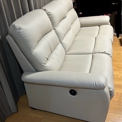 決まりました！ ニトリ合成皮革電動リクライニングソファー