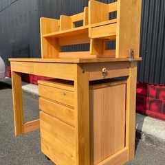 早いもの勝ち！とても綺麗な未使用品学習机です！の画像