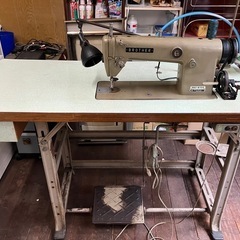 工業用ミシンの画像