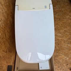 【最終値下げ】LIXIL タンクレストイレ G6グレード（スマートリモコン付）の画像