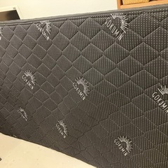 マットレス　セミダブル　お譲りします。　※受け取りにいらっしゃれる方