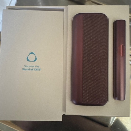 美品 ガーネットレッド 新型