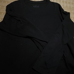 黒半袖Tシャツ２枚＋黒長袖１枚セットの画像