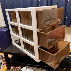 押入れ収納ケースの画像