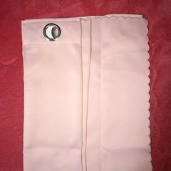 ブラックアウトカーテンピンク　未使用に近いの画像