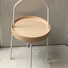 IKEA  イケア　BURVIK ブールヴィーク サイドテーブル、ホワイト、 の画像