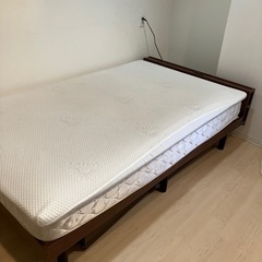 セミダブルベッド