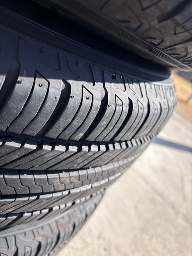 XTREME-J 114.3 225/65 R17 ヨコハマ バリ山4本セット