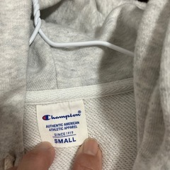 チャンピオン　パーカージャンパーの画像