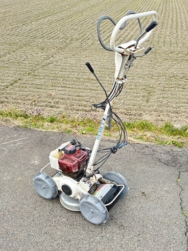共立　AZ300 スパイダーモア　4WD 自走式草刈機　激安 現物確認大歓迎　激安