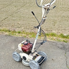 共立　AZ300 スパイダーモア　4WD 自走式草刈機　激安 現物確認大歓迎　激安の画像