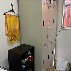 ロッカー／店舗改装・新築建て替えに伴い、装飾品・備品・家具を譲渡...