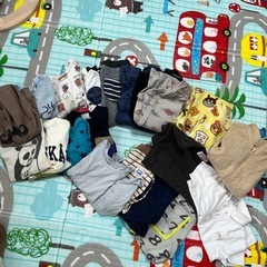 子ども服　