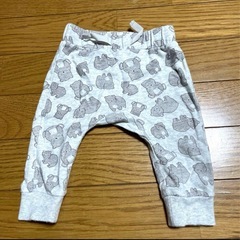 h&m くまさん総柄セットアップの画像