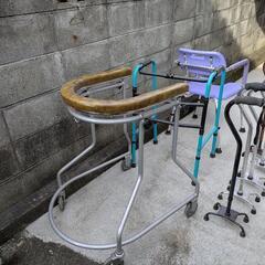【お譲り先決定済】介護用品 椅子 杖などの画像