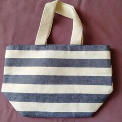 クローゼット整理  ポーチ いろいろ の画像