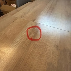 おしゃれ木目ダイニングテーブルの画像