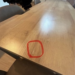 おしゃれ木目ダイニングテーブルの画像