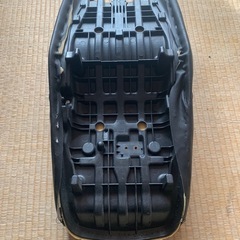 xjr400純正シートの画像