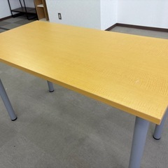 作業テーブル　 教卓等にも使えるテーブル