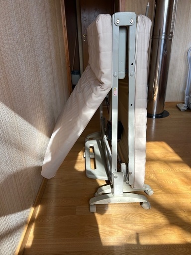 介護用品 折りたたみ電動ベッド 介護ベッド