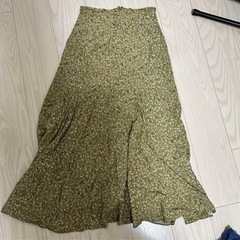 FRAY I.D クルミ釦マチ入りロングスカートの画像