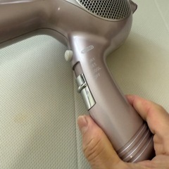 ヘアドライヤーの画像