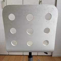 回転椅子の画像