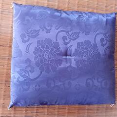 美品  仏壇 （中古）座布団付きの画像
