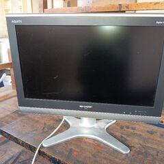 テレビ　AQUOS 20v型