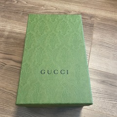 GUCCIの靴箱