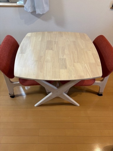 ダイニングテーブル