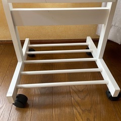 キャスター付き姿見の画像