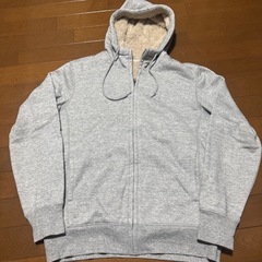 ユニクロ　パーカー　メンズ　グレー　アウター　UNIQLO