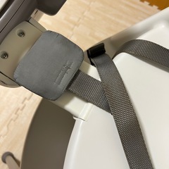 ベビービョルン  ハイチェア　ハーネス付きの画像