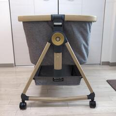 ベビーベッドの画像