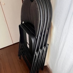折りたたみ椅子4脚　の画像