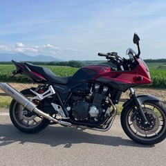 ⭐️YouTube見てね⭐️限定車⭐️ 低走行5800Km‼️CB1300 スーパーボルドールABS Eパッケージの画像