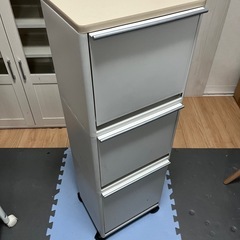 3連　ゴミ箱