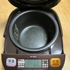 象印　炊飯器
