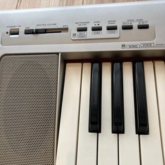 予定者あり　YAMAHAのキーボード　ペダル付きの画像