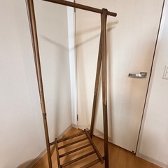 木製コートハンガーお譲り先きまりました、