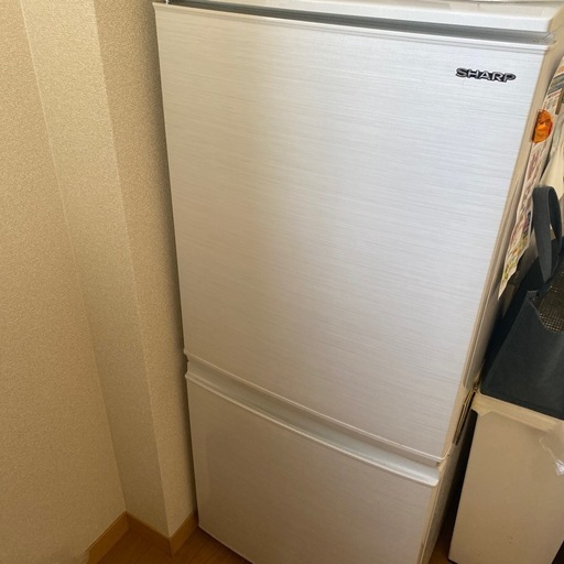 シャープ冷蔵庫　2019年製