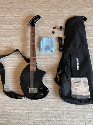 \nFERNANDES ZO-3 BLACK フェルナンデス アンプ内蔵ギター アクセサリーセット